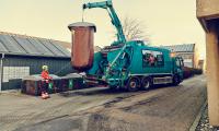 Tømning af nedgravet affaldscontainer i Aalborg